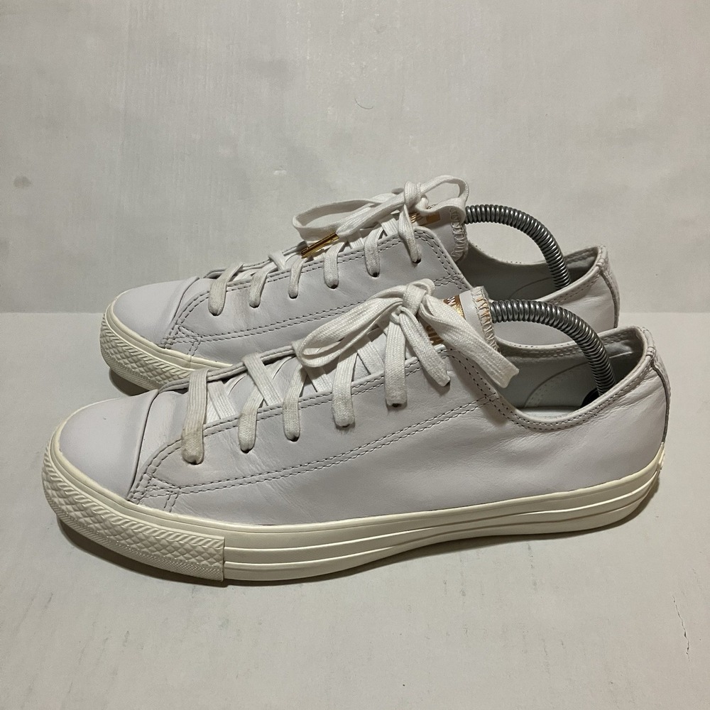 Converse Chuck Taylor All-Star Low Top Leather Women's Shoes Size 10 White Men 8